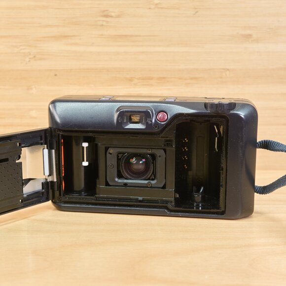 Pentax Espio AF Zoom / 35mm Point & Shoot Film Camera / 35-70mm Lens / Macro - Picture 9 of 9